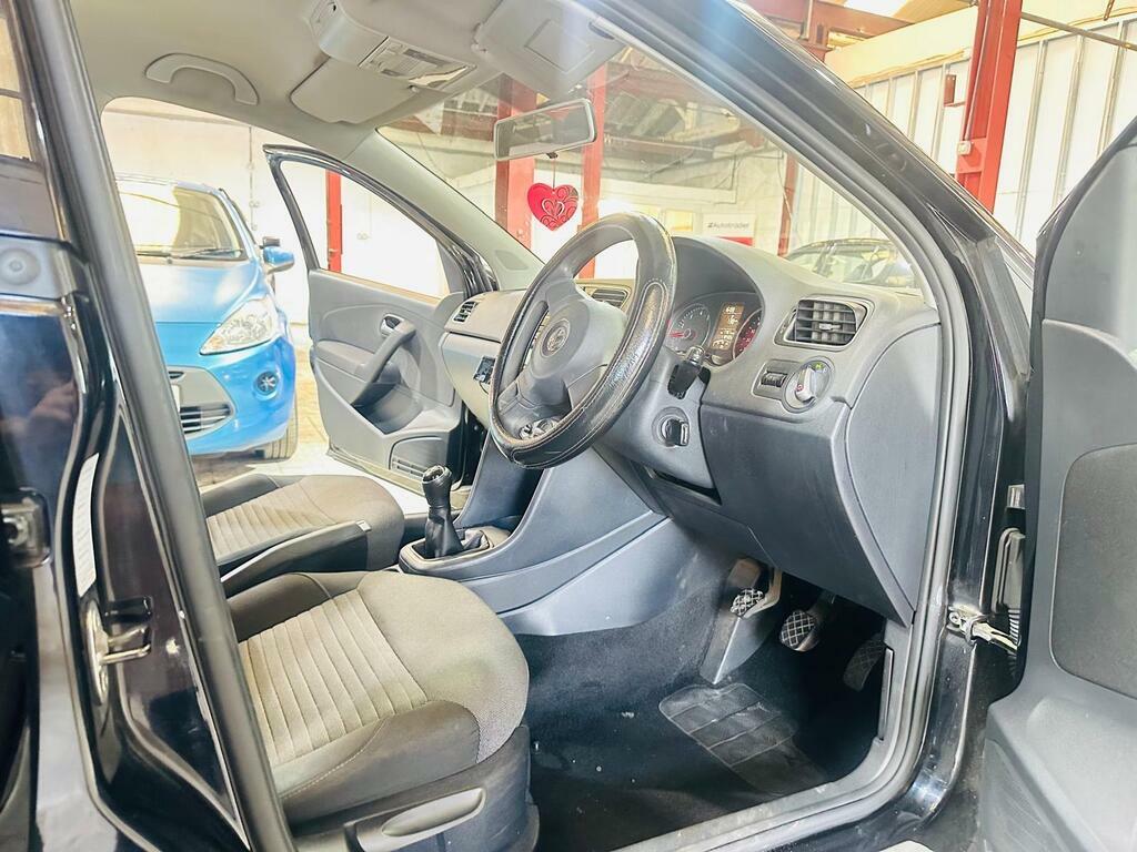 Volkswagen Polo Hatchback White #12
