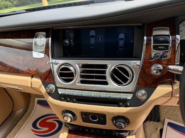 Rolls-Royce Ghost 6.6 V12 564 Bhp Grey #64