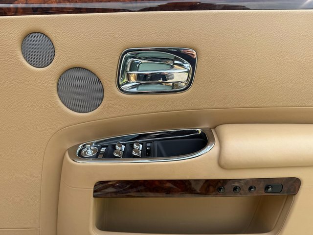 Rolls-Royce Ghost 6.6 V12 564 Bhp Grey #63