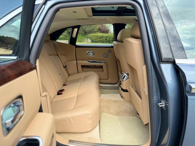 Rolls-Royce Ghost 6.6 V12 564 Bhp Grey #23