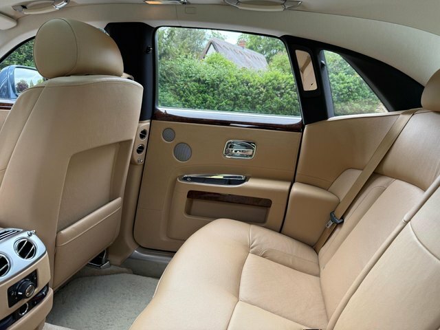 Rolls-Royce Ghost 6.6 V12 564 Bhp Grey #25