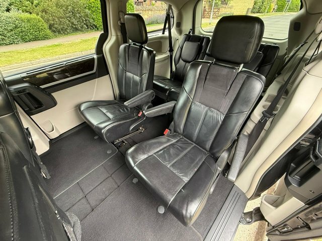 Chrysler Grand Voyager  Black #12