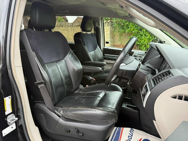 Chrysler Grand Voyager  Black #9