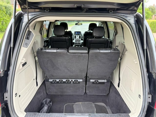 Chrysler Grand Voyager  Black #28