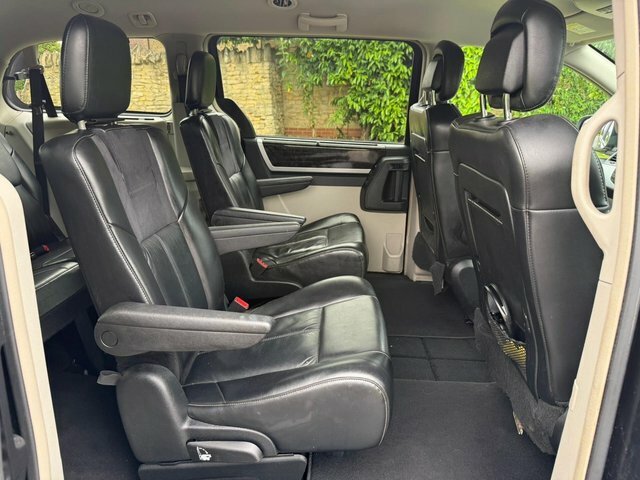 Chrysler Grand Voyager  Black #13