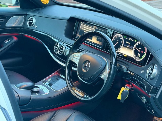 Mercedes-Benz S Class Saloon Black #19