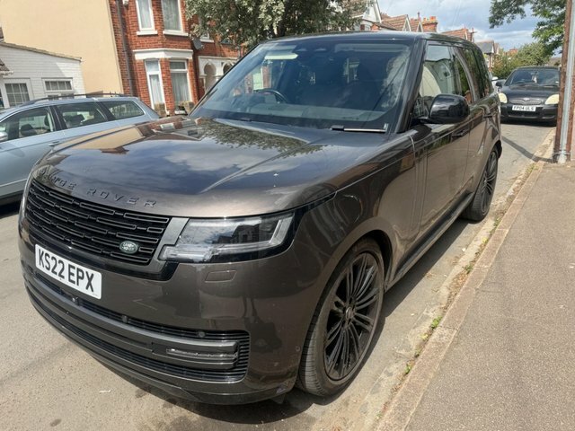 Land Rover Range Rover 3.0 D300 Hse White #1