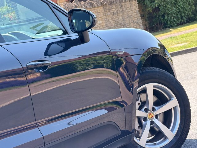 Porsche Macan V6 Turbo Pdk Euro 6 Grey #17