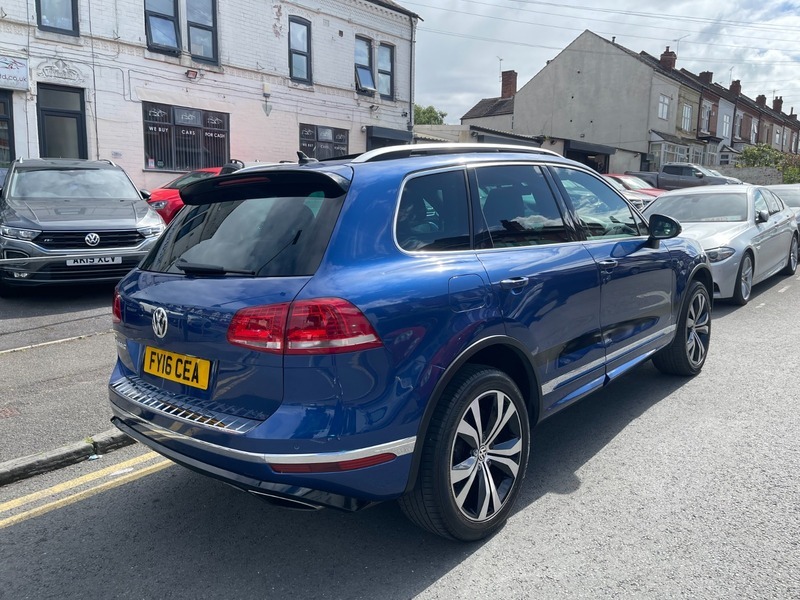 Volkswagen Touareg 2016 16 3.0 White #11