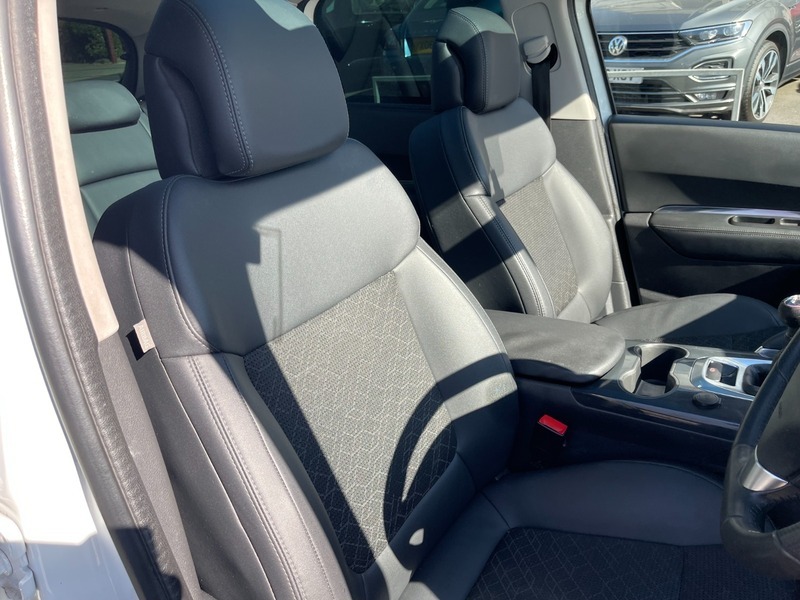 Peugeot 3008 Blue Hdi Ss Active Silver #29