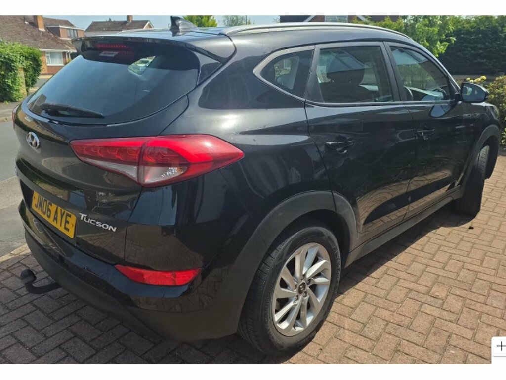Hyundai Tucson Gdi Blue Drive Se Nav EY18VFR Black #3