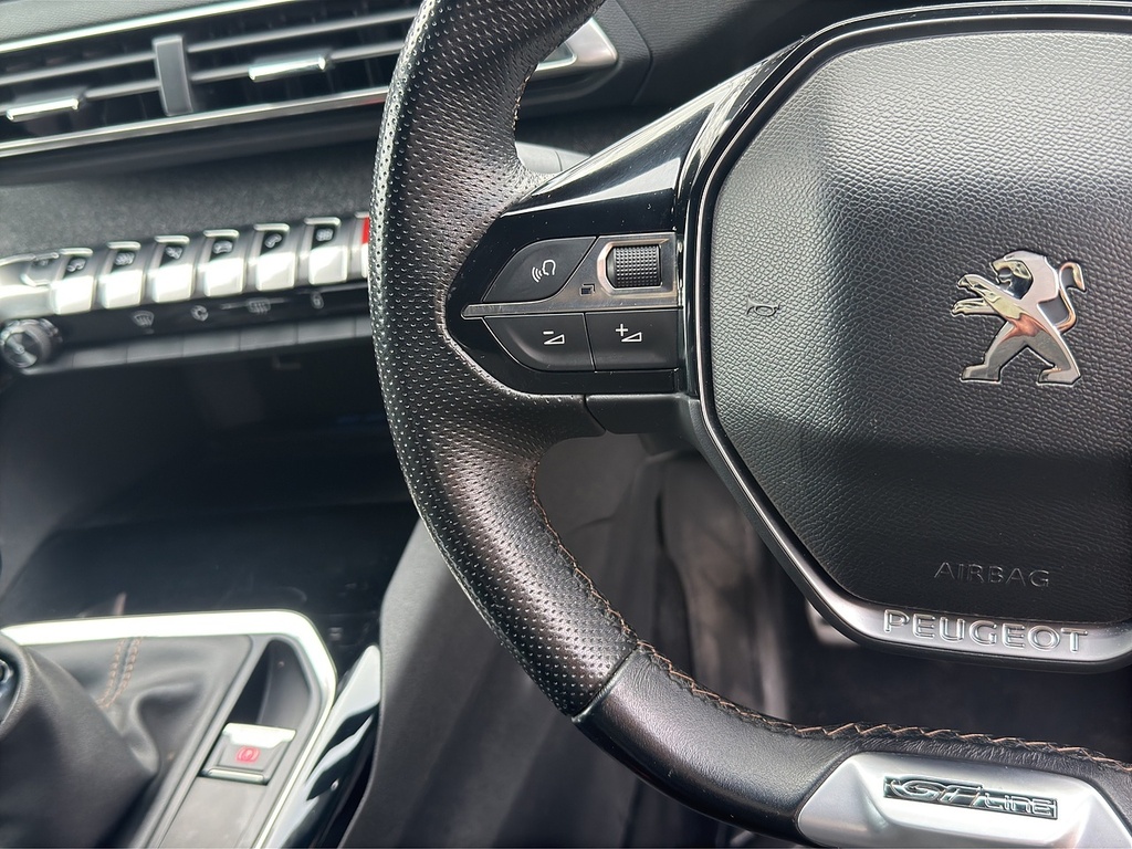 Peugeot 3008 1.2 Puretech Allure Eat6 Grey #19