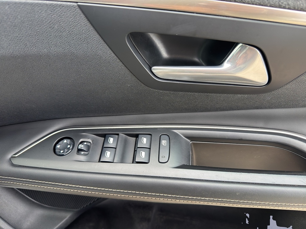 Peugeot 3008 1.2 Puretech Allure Eat6 Grey #24