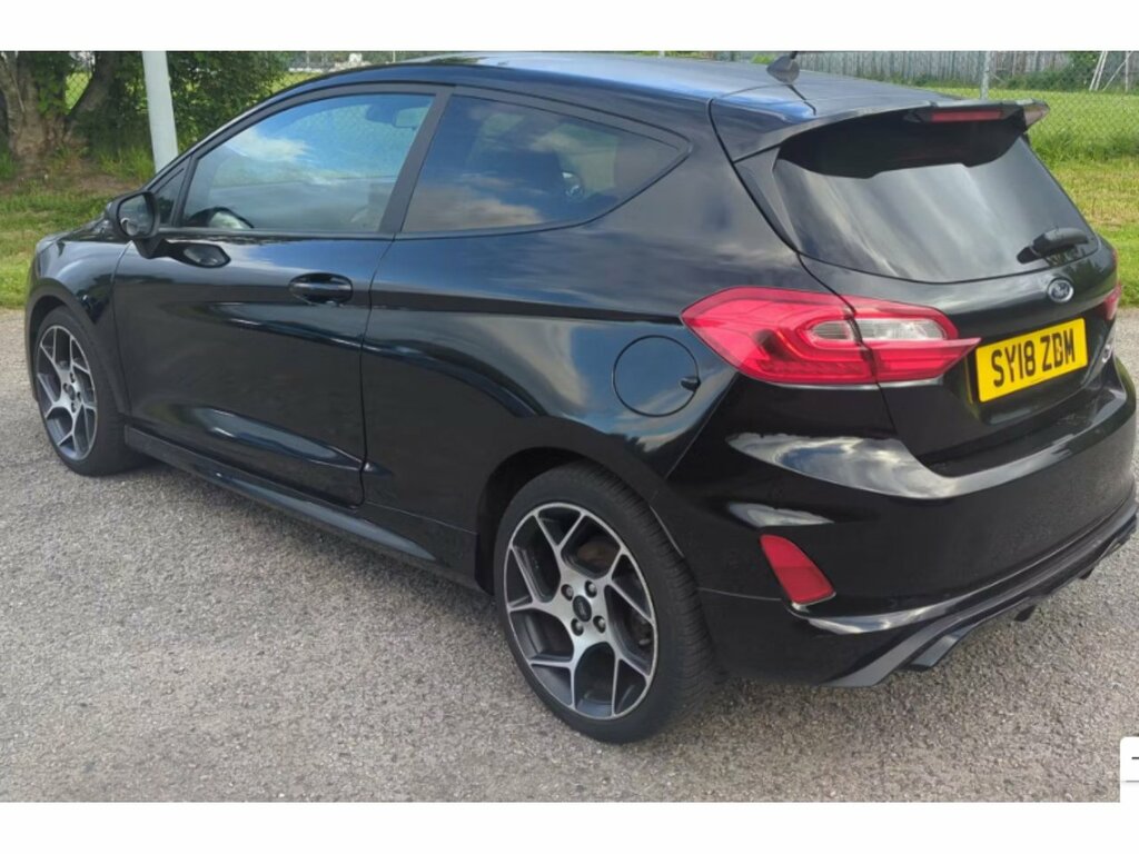 Ford Fiesta Titanium White #4
