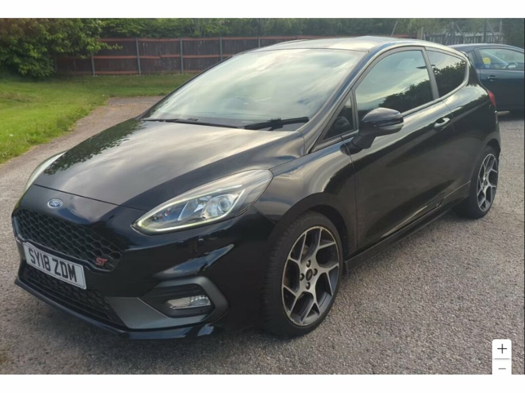 Ford Fiesta Titanium White #1