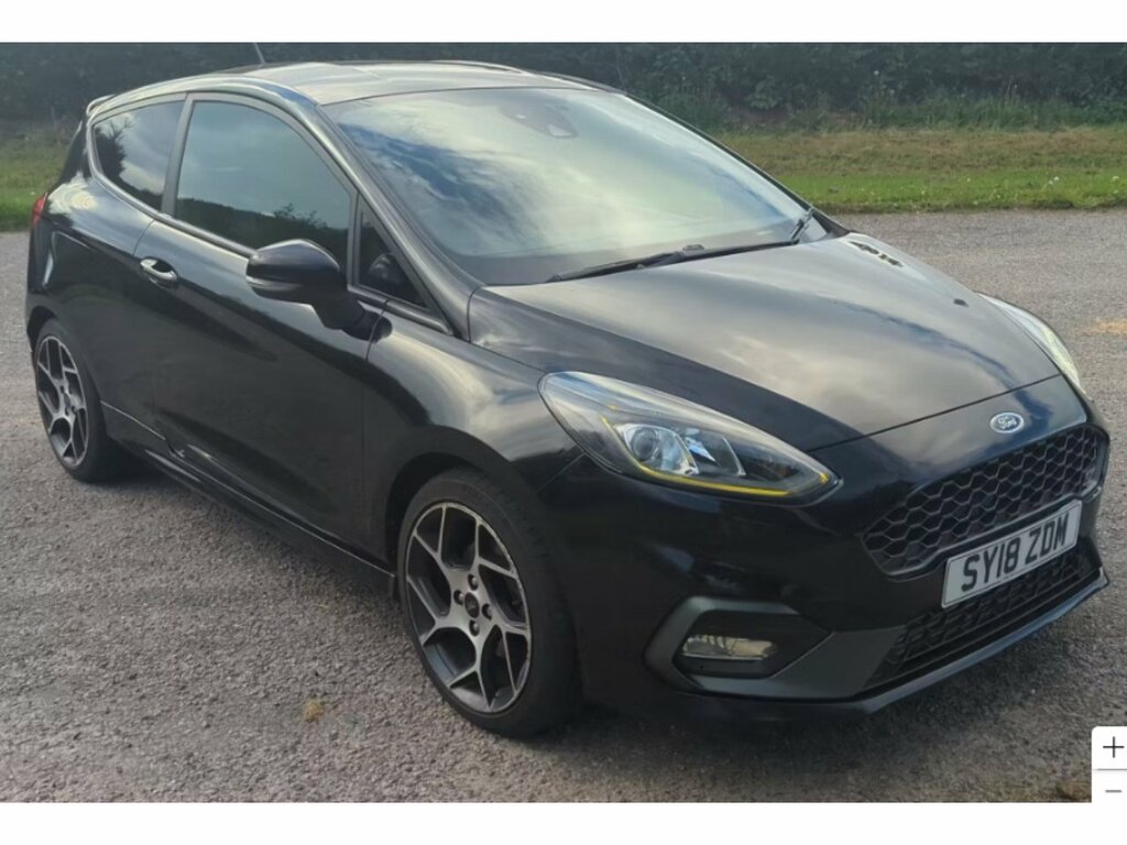 Ford Fiesta Titanium White #2