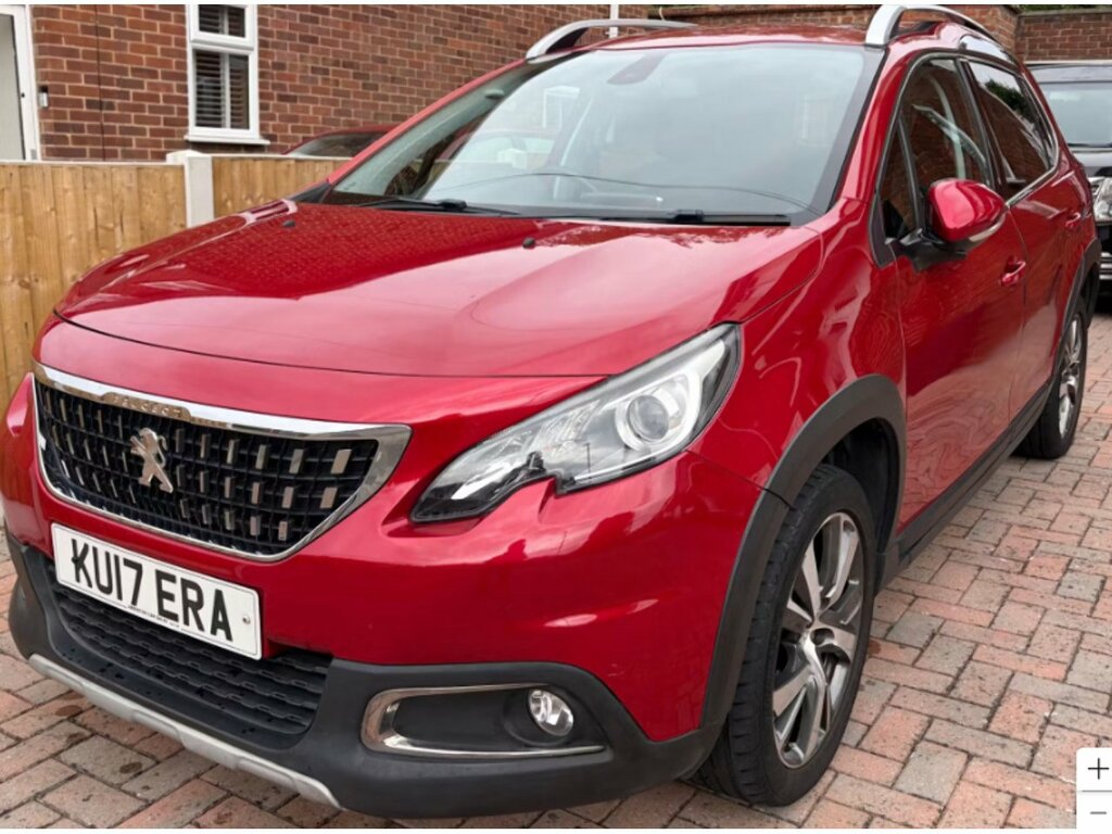 Peugeot 2008 Active Black #1