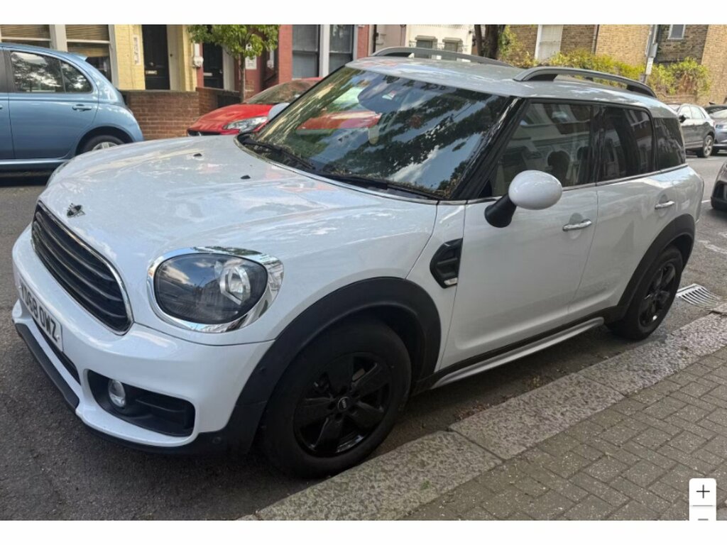 Mini Countryman Cooper D White