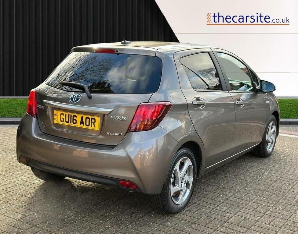 Toyota Yaris Hatchback 1.5 Vvt-h Icon E-cvt Euro 6 201616 Brown #6