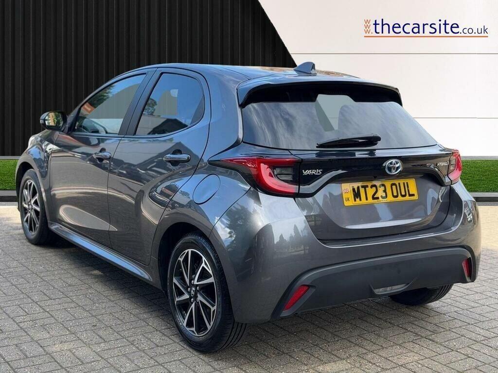 Toyota Yaris 1.5 Vvt-h Design E-cvt Euro 6 Ss Grey #2