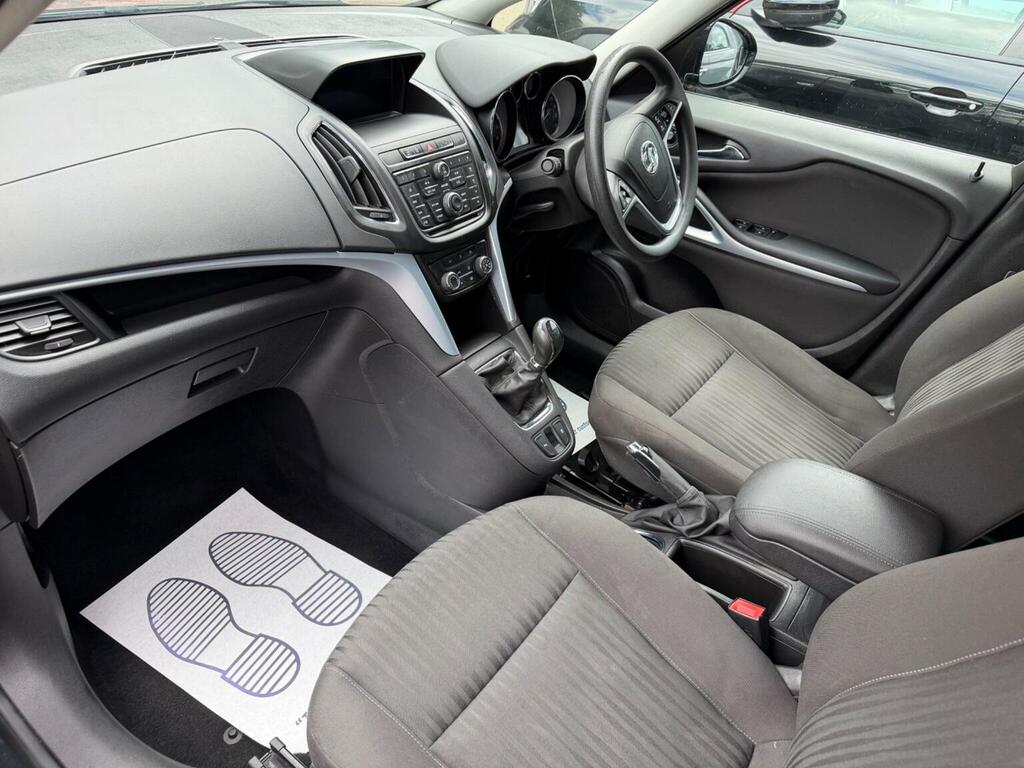 Vauxhall Zafira Tourer Tech Line Red #50