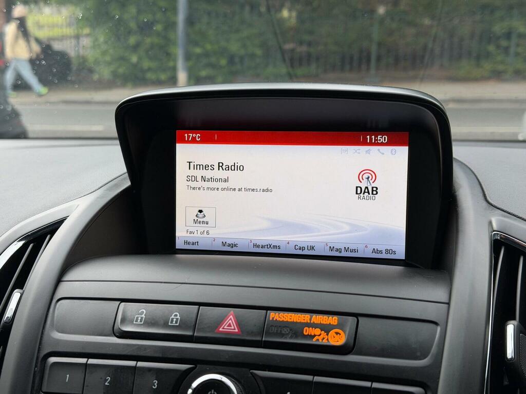 Vauxhall Zafira Tourer Tech Line Red #17
