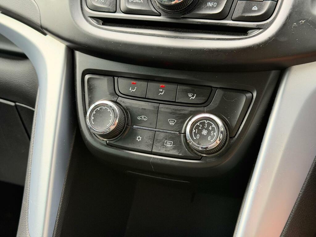 Vauxhall Zafira Tourer Tech Line Red #38