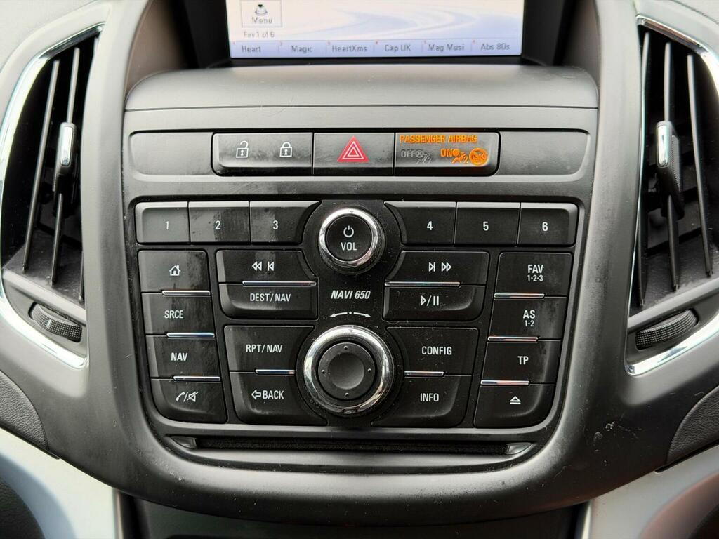 Vauxhall Zafira Tourer Tech Line Red #19