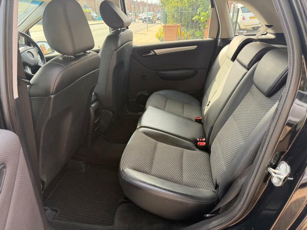 Mercedes-Benz B Class B180 Se Cvt Grey #36