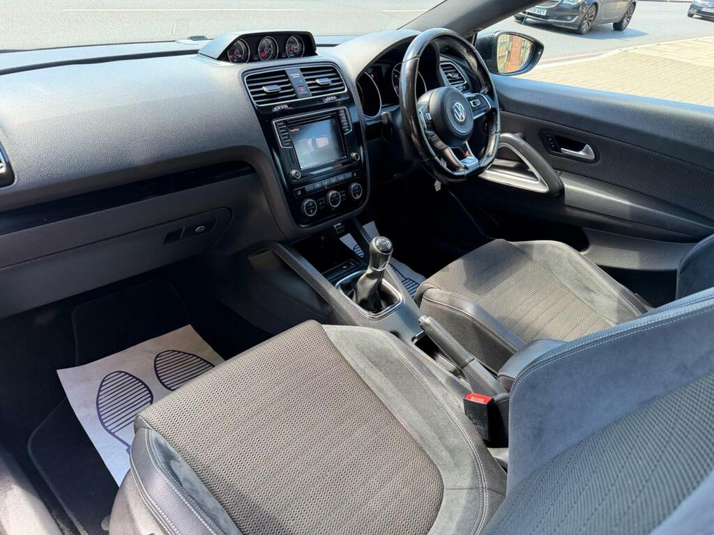 Volkswagen Scirocco 2.0 Tdi Bluemotion Tech Gt Black Edition Red #8