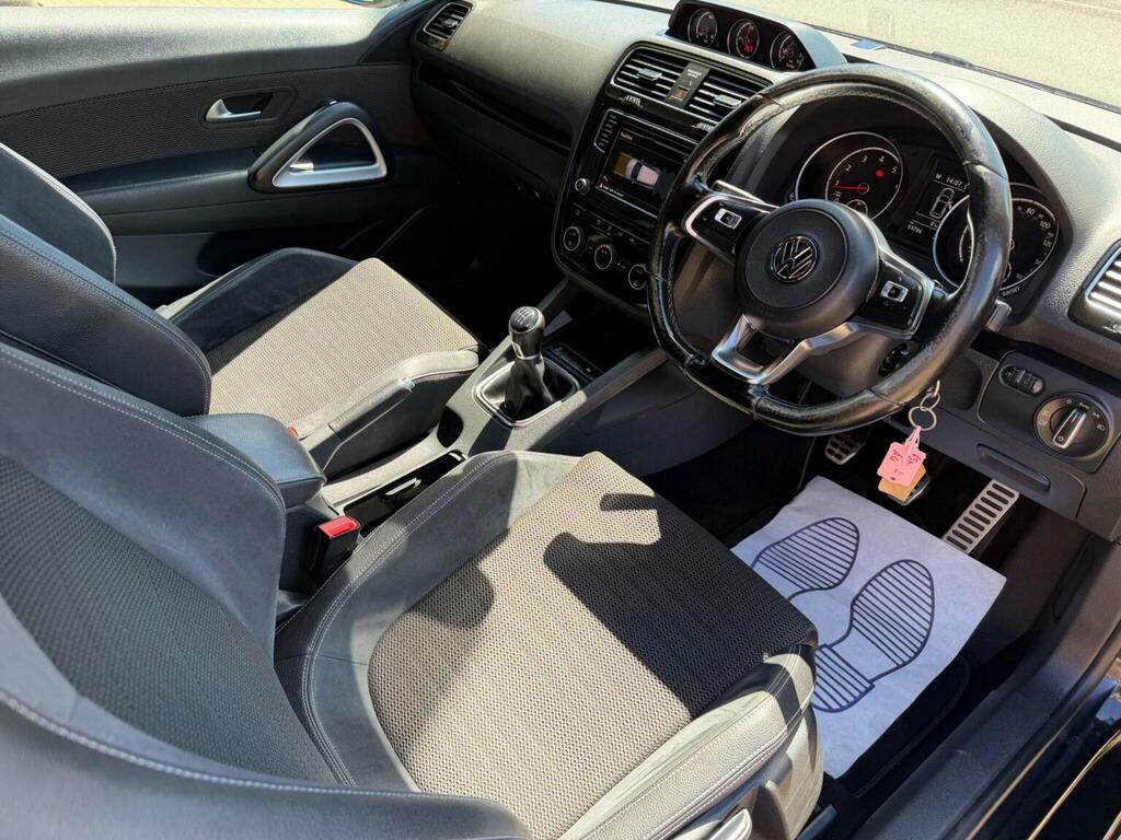 Volkswagen Scirocco 2.0 Tdi Bluemotion Tech Gt Black Edition Red #7