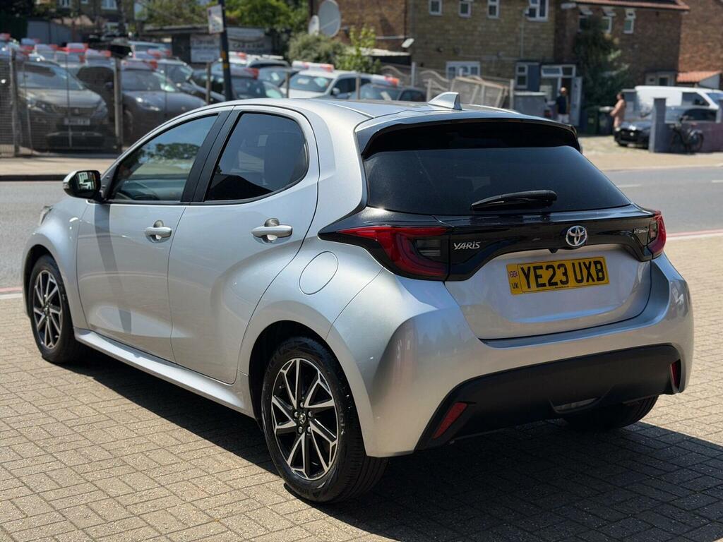 Toyota Yaris Hatchback 1.5 Vvt-h Design E-cvt Euro 6 Ss YE23UXB Silver #2