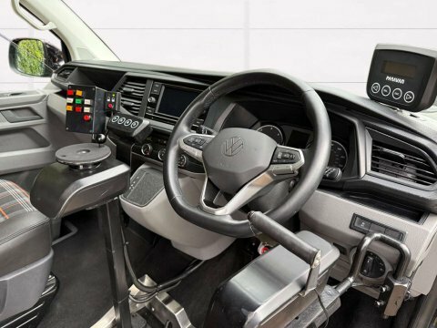 Volkswagen Transporter 2021 21 2.0 Black #4