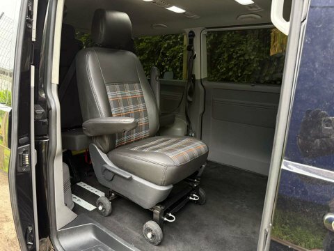 Volkswagen Transporter Mpv Black #14