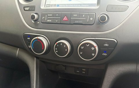 Hyundai I10 1.0 Se Hatchback White #18