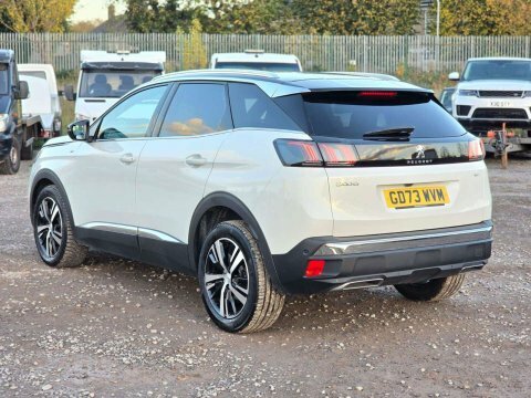 Peugeot 3008 1.2 Hybrid Gt GD73WVM White #4