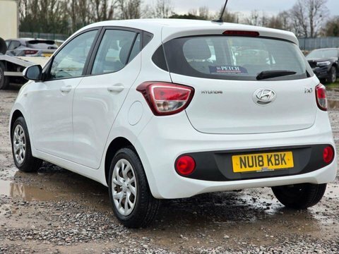 Hyundai I10 1.2 Se Hatchback NU18KBK White #4