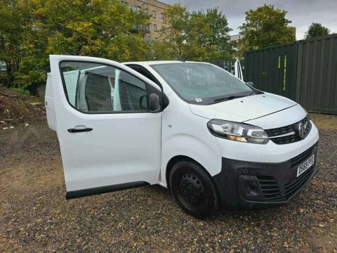 Vauxhall Vivaro 1.5 Turbo D DS69PYD White #5