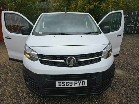 Vauxhall Vivaro 1.5 Turbo D DS69PYD White #6