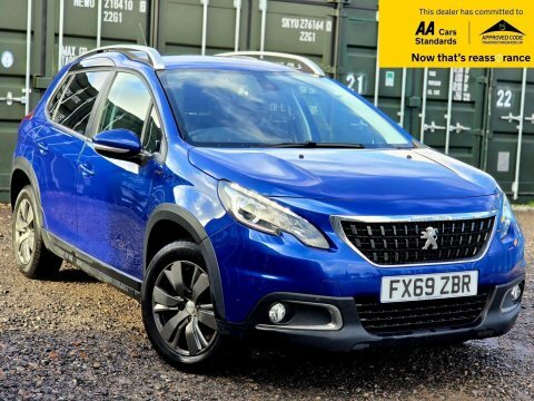 Peugeot 2008 1.2 Puretech Signature Blue