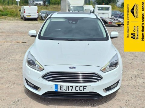 Ford Focus 1.5 Tdci Titanium EJ17CCF White #2