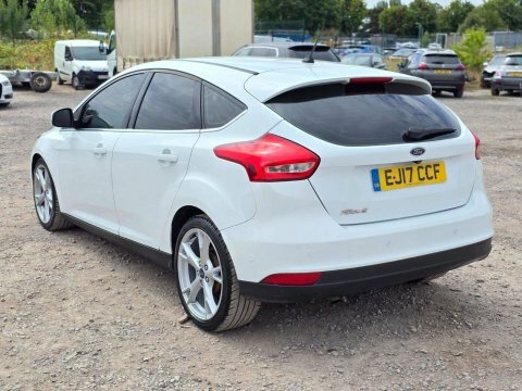 Ford Focus 1.5 Tdci Titanium EJ17CCF White #4