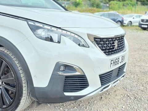 Peugeot 3008 1.5 Bluehdi Gt FH68JBV White #5