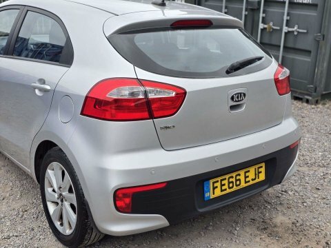 Kia RIO 1.4 2 Hatchback FE66EJF Silver #4