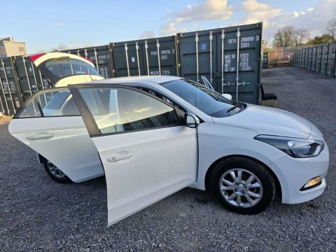 Hyundai I20 1.4 Se Hatchback NV17DXK White #6