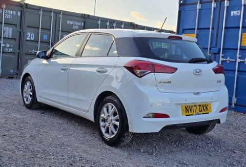 Hyundai I20 1.4 Se Hatchback NV17DXK White #4