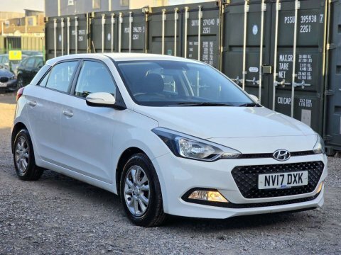 Hyundai I20 1.4 Se Hatchback NV17DXK White #5