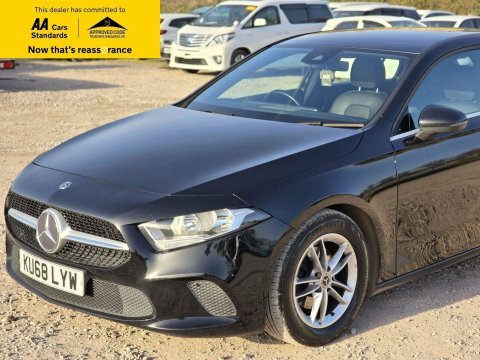 Mercedes-Benz A Class 1.5 A180d Se KU68LYW Black #3