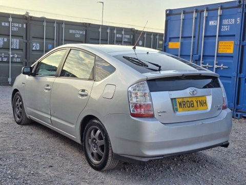 Toyota Prius 1.5 T4 Hatchback WR08YNH Silver #4