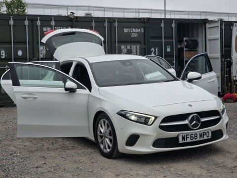 Mercedes-Benz A Class 1.5 A180d Sport WF68MPO White #6